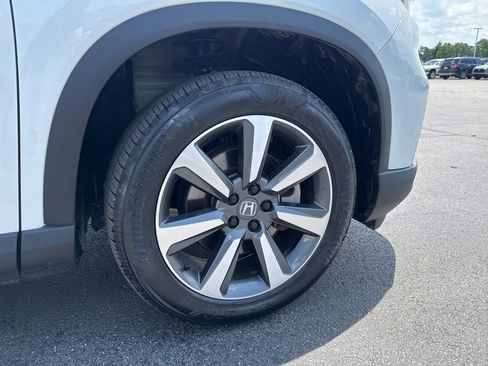 Used 2024 Honda Pilot Elite image 9