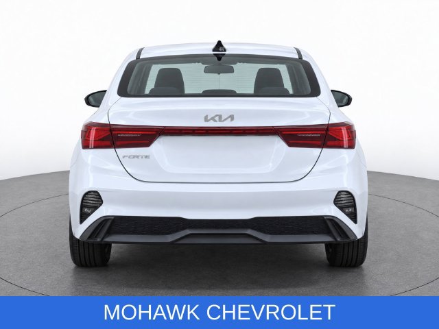 Used 2023 Kia Forte LXS FWD image 8