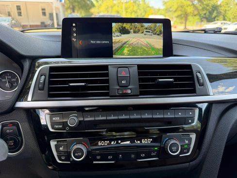 Used 2018 BMW 330i xDrive Sedan AWD/4WD image 14