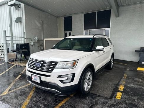 Used 2016 Ford Explorer Limited FWD image 2