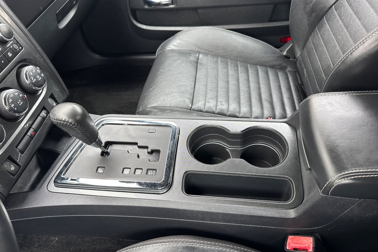 Used 2011 Dodge Challenger RWD image 30