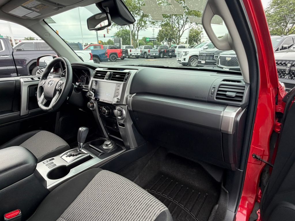 Used 2024 Toyota 4Runner SR5 AWD/4WD image 15