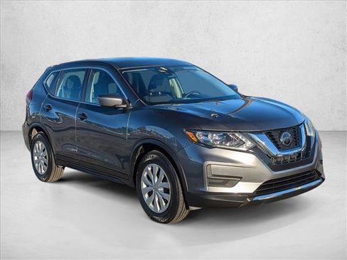 Used 2020 Nissan Rogue S image 3