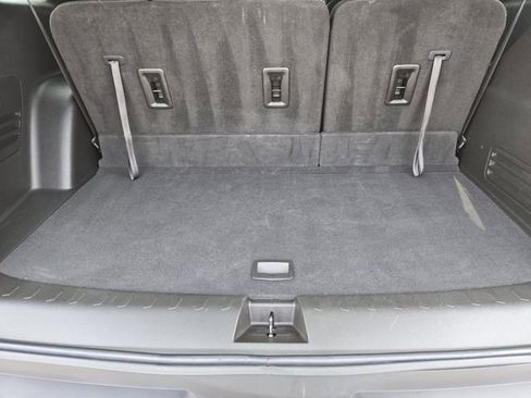 Used 2023 Chevrolet Traverse LT AWD/4WD image 33