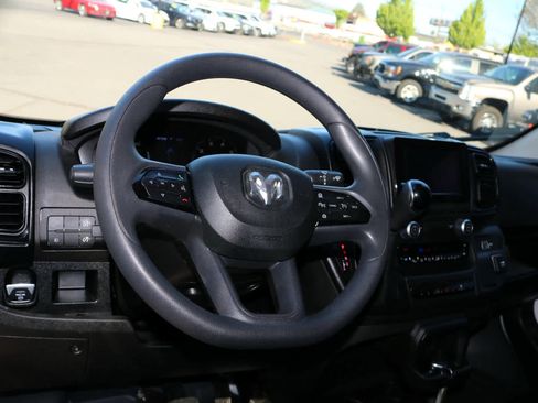 Used 2025 RAM ProMaster 2500 w/ Convenience Group FWD image 20