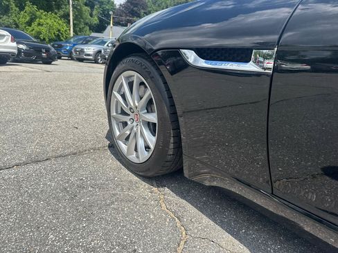 Used 2016 Jaguar F-TYPE Coupe RWD image 19