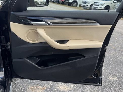 Used 2017 BMW X1 sDrive28i image 10