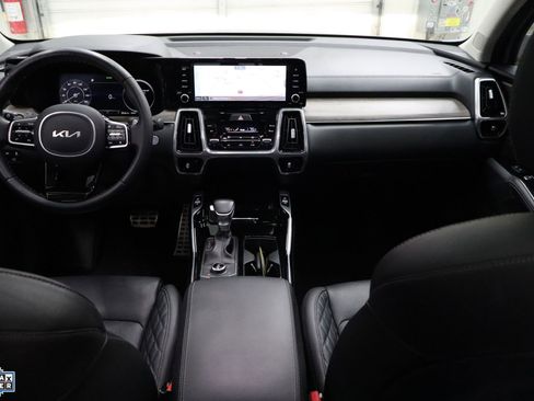 Used 2023 Kia Sorento SX Prestige image 28