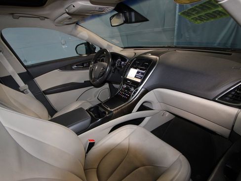 Used 2016 Lincoln MKX Reserve w/ Driver Assistance Package image 25