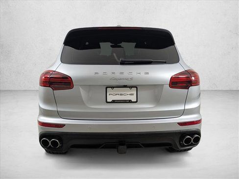 Used 2017 Porsche Cayenne S AWD/4WD image 10
