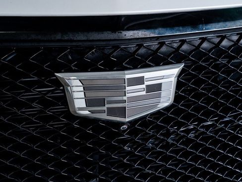 Used 2023 Cadillac Escalade V w/ LPO, ONYX Package image 17