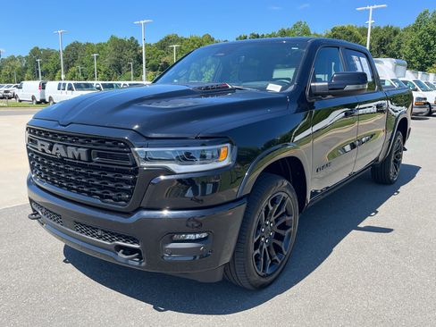 Used 2025 RAM 1500 Limited AWD/4WD image 5
