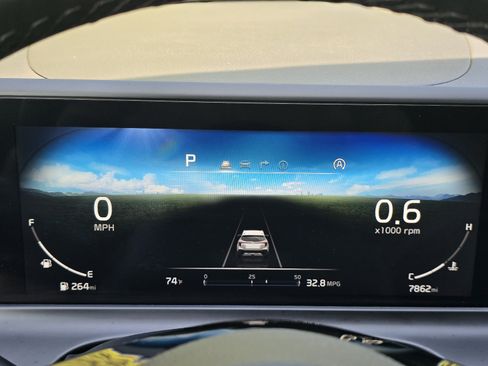 Used 2025 Kia Seltos EX w/ EX Sunroof Package FWD image 17