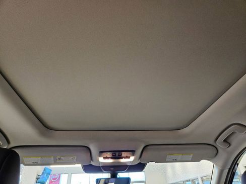 New 2025 Nissan Pathfinder Platinum image 20