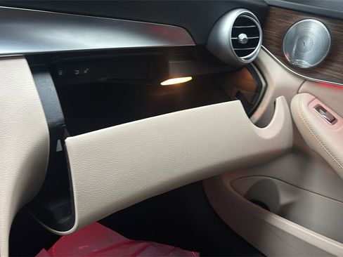 Used 2021 Mercedes-Benz C 300 4MATIC Sedan w/ Premium Package image 30