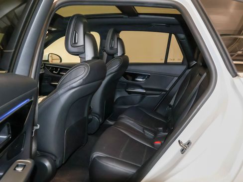 Used 2023 Mercedes-Benz GLC 300 4MATIC image 23