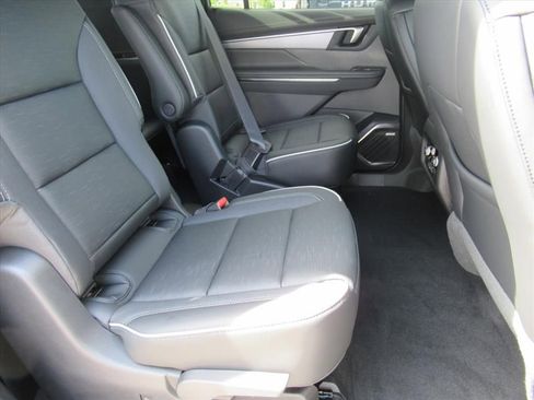 New 2026 Buick Enclave Sport Touring w/ Power Package image 31