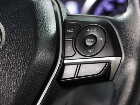 Used 2022 Toyota Camry XLE w/ Navigation Package image 14