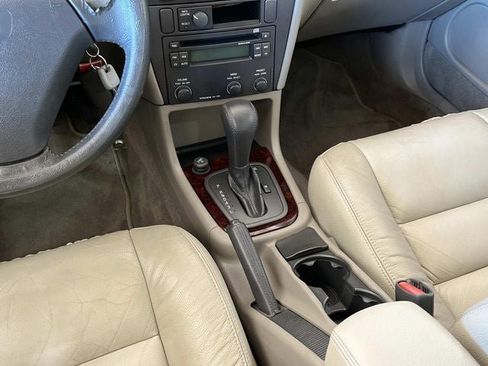 Used 2004 Volvo S40 image 14