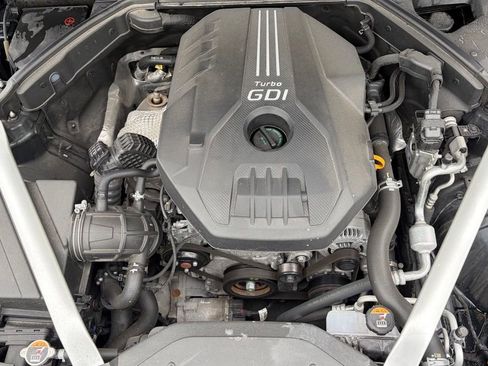 Used 2023 Genesis G70 2.0T w/ Sport Prestige Package AWD/4WD image 8