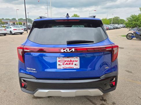 Used 2024 Kia Seltos S AWD/4WD image 5