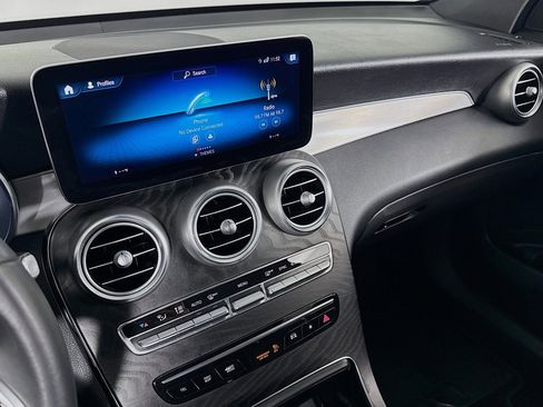 Used 2022 Mercedes-Benz GLC 300 image 19