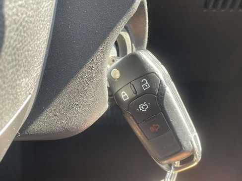 Used 2014 Ford Fusion SE w/ Equipment Group 202A FWD image 25