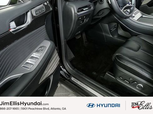 Used 2024 Hyundai Palisade Calligraphy image 12