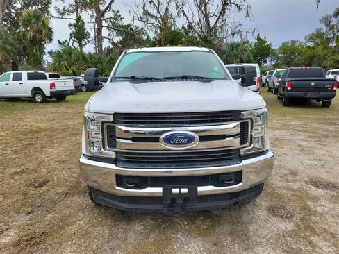 Used 2019 Ford F350 XLT image 5
