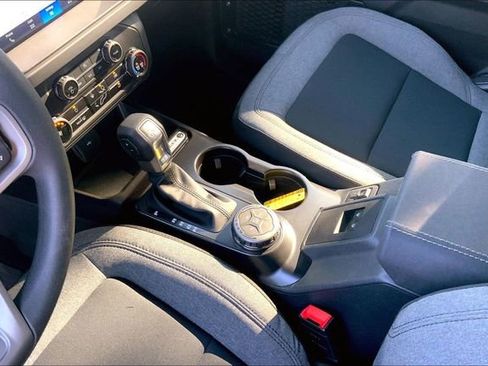 New 2025 Ford Bronco Base image 7