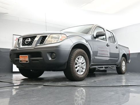 Used 2016 Nissan Frontier SV image 20