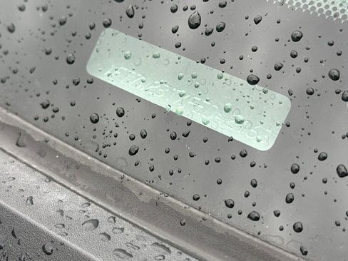 Used 2015 Ford F250 XLT w/ XLT Value Package image 3