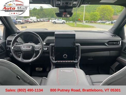 Used 2025 GMC Yukon AT4 Ultimate AWD/4WD image 13
