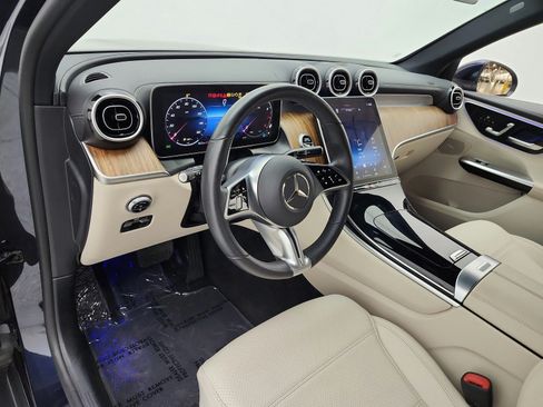 Used 2024 Mercedes-Benz GLC 300 image 9