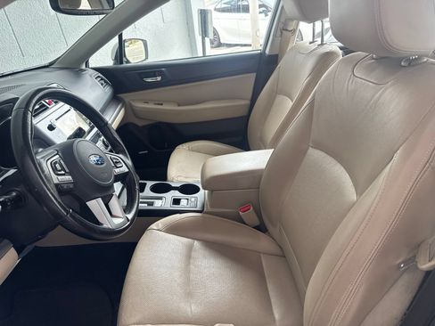 Used 2015 Subaru Legacy 2.5i Limited AWD/4WD image 9