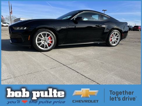 Used 2024 Ford Mustang GT Premium image 1