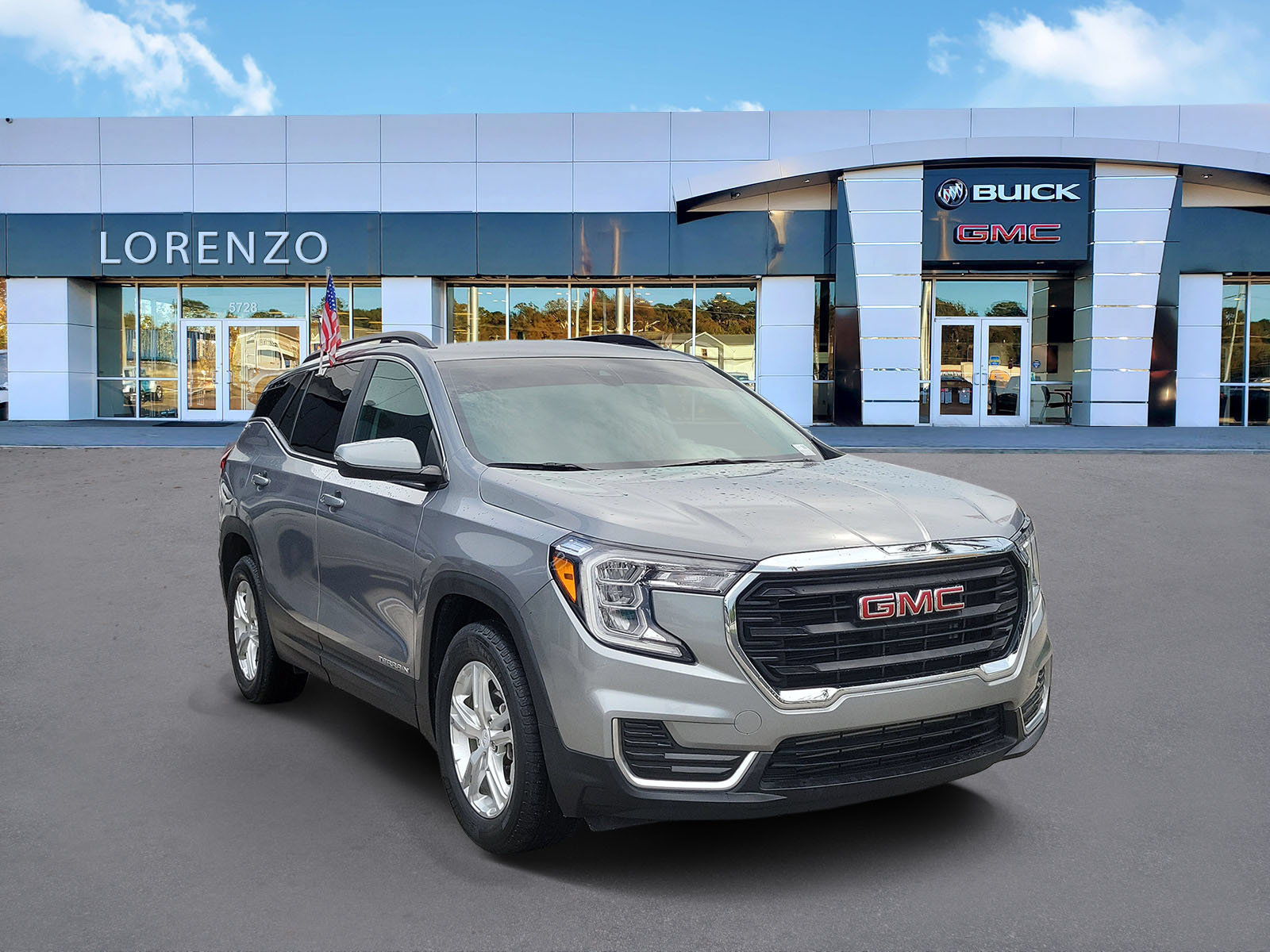 Used 2023 GMC Terrain SLE w/ Driver Convenience Package FWD image 3
