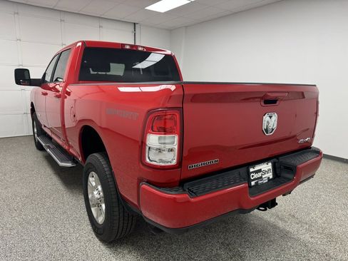 Used 2024 RAM 2500 Big Horn w/ Sport Appearance Package image 9