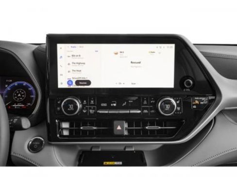 New 2026 Toyota Highlander Platinum image 14