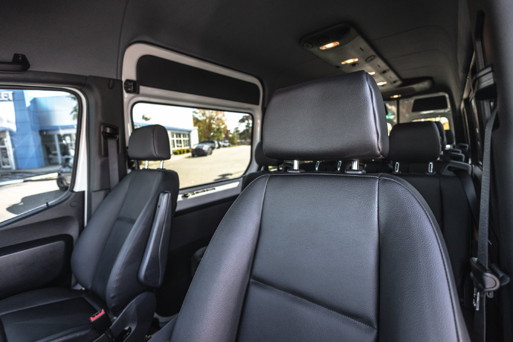 Used 2024 Mercedes-Benz Sprinter 2500 image 14