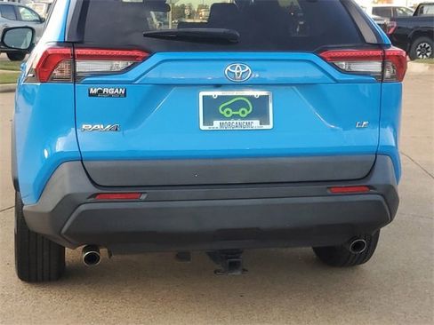 Used 2019 Toyota RAV4 LE image 29