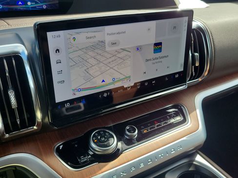 New 2025 Ford Expedition King Ranch image 17