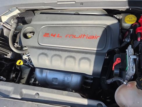 Used 2020 Jeep Compass Latitude FWD image 10