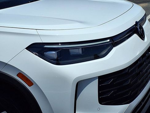 New 2025 Volkswagen Tiguan S image 7