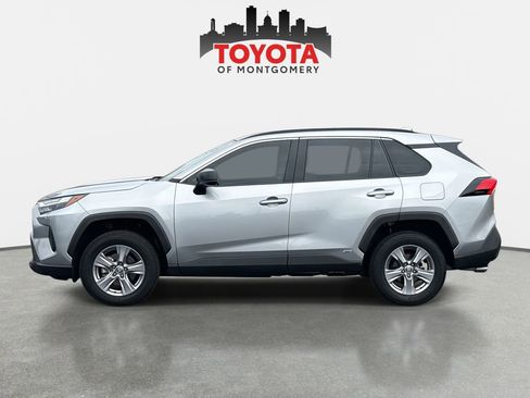 Used 2024 Toyota RAV4 LE image 6