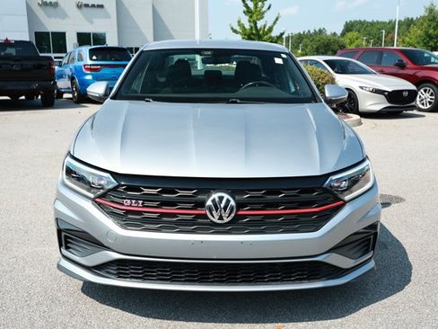 Used 2019 Volkswagen Jetta GLI FWD image 2
