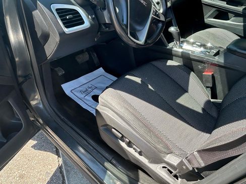 Used 2017 GMC Terrain SLE w/ Chrome Edition AWD/4WD image 10