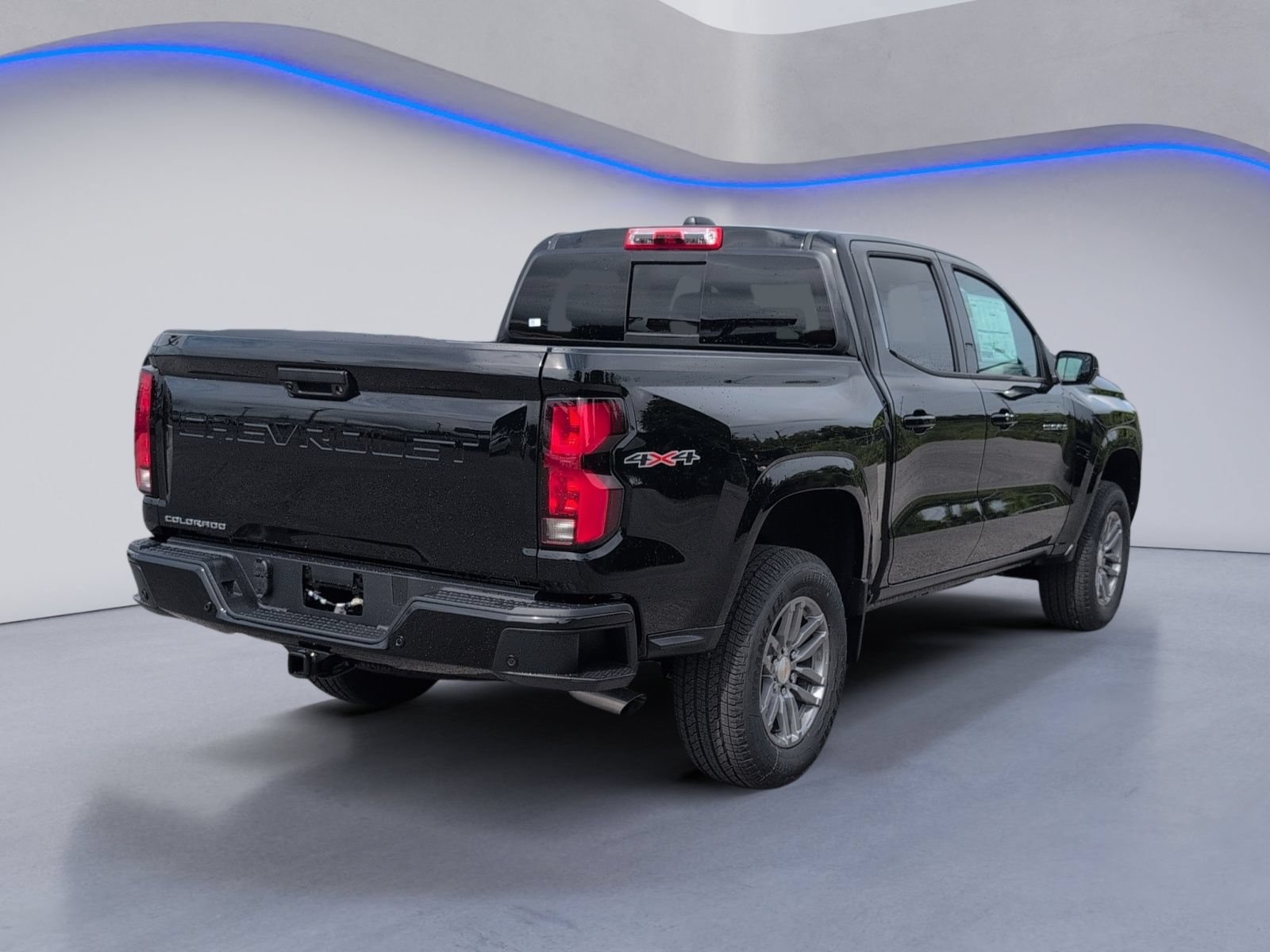 New 2026 Chevrolet Colorado LT w/ LT Convenience Package AWD/4WD image 3