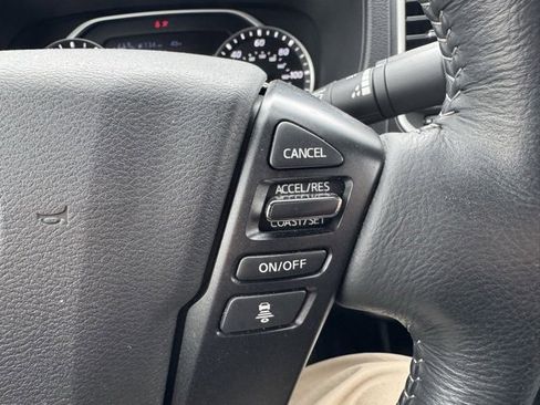 Used 2024 Nissan Frontier SV w/ SV Convenience Package image 16