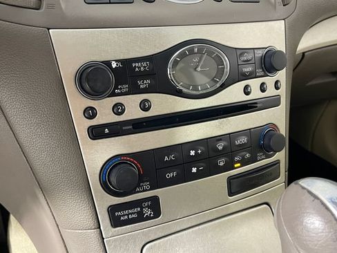 Used 2008 INFINITI G35 x Sedan w/ Premium Pkg AWD/4WD image 10